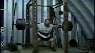 Bud Jeffries Squats 900lbs [upl. by Tyre]