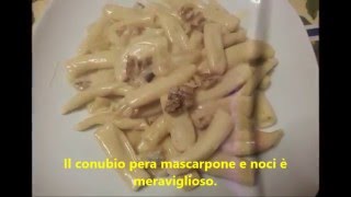 Pasta pere gorgonzola e noci [upl. by Yensehc827]