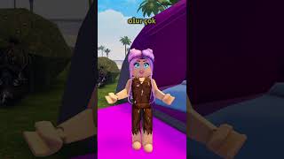 BENİMLE DALGA GEÇEN KIZIN HAYATINI KURTARDIMroblox brookhavenrp youtubecreatorcommunity shorts [upl. by Akyre]