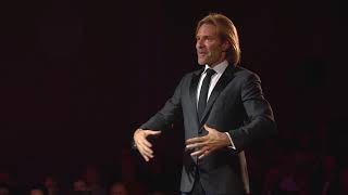 Lux Aurumque Eric Whitacre – Bel Canto Choir Vilnius [upl. by Rolfe245]