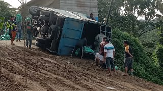 Batu JOMBAbaru kejadian Truck terbalik [upl. by Ahsemac]