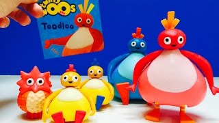 TWIRLYWOOS Toys ReadALong Toodloo Mini Book [upl. by Ybbor]