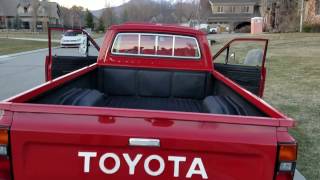 1981 Toyota hilux Diesel 22L Start and walk around [upl. by Arbuckle]