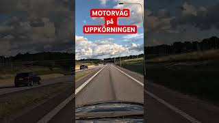 Så här gör du en påfart på motorväg körkort motorväg uppkörning körkortsteori teoriprov [upl. by Lorsung292]