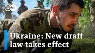 How thousands of new conscripts are set to replenish exhausted Ukrainian ranks  DW News [upl. by Slen997]