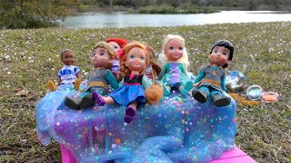 Slime Fun  Elsa amp Anna toddlers are playing outdoors  Barbie dolls  game [upl. by Earl]