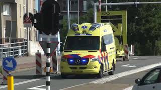 Brandweer ambulance politie en rijkswaterstaat met quotspoedquot naar verschillende meldingen [upl. by Enilra]