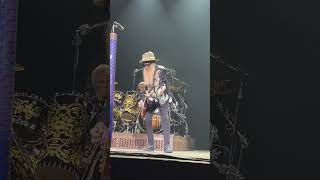 Zz top Billy Gibbons Blues Paris rockconcert concert livemusic [upl. by Lancelle]