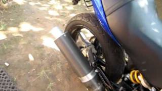 VTR 250 revving with no baffle [upl. by Ahel]