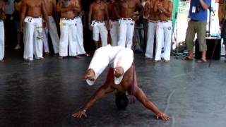 Concurso Rei da Capoeira de Coburg 2011 2 Parte do concursoSÃ³lo e Acrobacia [upl. by Inalaehak]