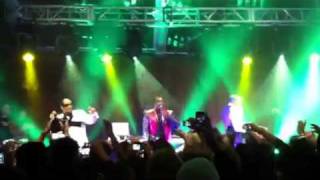 Dr Dre Akon amp Snoop Perform quotKushquot live [upl. by Alarick]