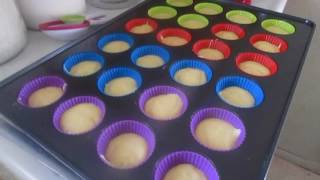 Usando Moldes de Silicona para cupcakes Por primera ves [upl. by Harmaning43]