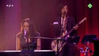 09 Norah Jones  Rosies lullaby live in Amsterdam [upl. by Hindorff]