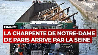 Paris  la charpente de NotreDame arrive par bateau  RTBF Info [upl. by Tarah708]