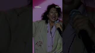 La chupitos y su problema con el pasito duranguense en la Fiesta de los Comediantes 🤣  CanelaTV [upl. by Erny]