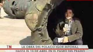 La obra del escultor Igor Mitoraj en el Paseo del Prado [upl. by Notyarb]