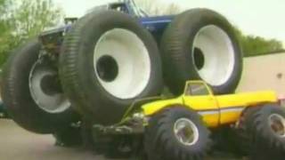 bigfoot 5 crushing monster trucks [upl. by Maximilien]