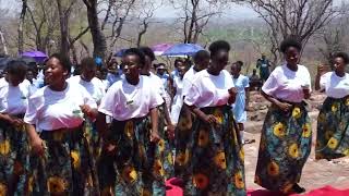 KATONDWE GIRLS  Mwabombeni Mayo wandi Zambian Catholic music [upl. by Rosena690]