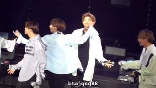 FANCAM BTS THE WINGS TOUR SAPPORO V amp JUNGKOOK DANCING OTSUKARE SONG OF SOPE VKOOK MOMENT [upl. by Anilemrac627]