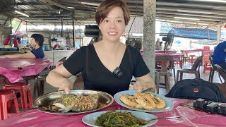 Taste seafood in a small fishing village in penang and the big quadruped [upl. by Irat]