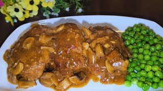 How to make Delicious Salisbury steak  The Savory Budget Friendly Dinner [upl. by Healy92]