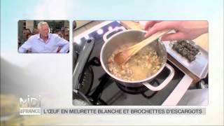 LA RECETTE  Loeuf en meurette blanche et brochettes descargots [upl. by Haela]