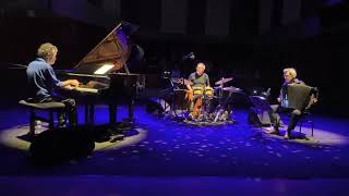 QUELLE CHEMIN  Trio Lalo Zanelli  Extrait Solo Didier Ithursarry [upl. by Parnas]