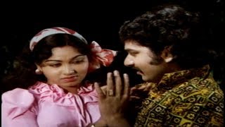 ഒന്നു മൂഡ് ആയി വന്നതാസീമമമ്മൂട്ടി പ്രണയരംഗം  Malayalam Movie Scene  Mammootty  Seema Scene [upl. by Gearard]