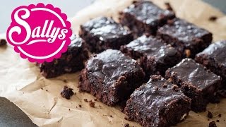 Brownies  schokoladig saftig und lecker  Sallys Lieblingsrezept  Sallys Welt [upl. by Ademla]