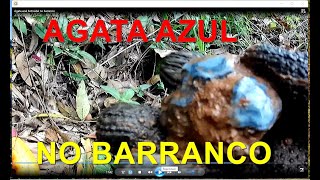 Agata azul botroidal no barranco [upl. by Ninos]