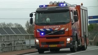 Brandweer Tilburg en Moergestel zijn met spoed onderweg naar een autobrand op de A58 [upl. by Negrom962]