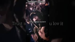 😱😫falling by jungkooktaekook btsjungkooka harrystyle concert [upl. by Ellitnahc]