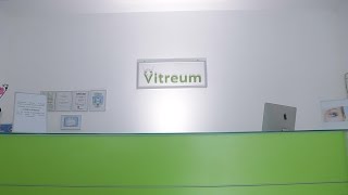 CLINICA VITREUM  Reducere de dioptrii  Chirurgia refractivă cu laser Excimer Zeis [upl. by Fredenburg]