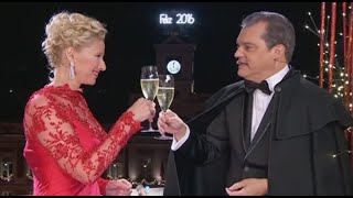 CAMPANADAS 2016  Ramón García y Anne Igartiburu  FIN DE AÑO [upl. by Eelrebmyk]