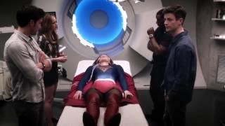 Team Supergirl Goes To Earth 1 The Flash Season 3 Episode 17 Duet [upl. by Egiaf]