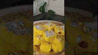 Coconut ki barfi  Nariyal burfi shorts youtubeshorts coconutbarfi [upl. by Marka]