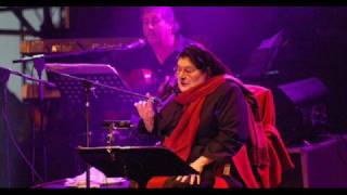 Mercedes Sosa amp Milton Nascimento  Volver a los 17 [upl. by Ttam]