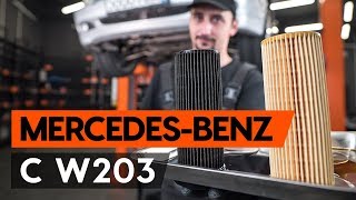 Hoe een oliefilter en motorolie vervangen op een MERCEDESBENZ С W203 HANDLEIDING AUTODOC [upl. by Nagad]