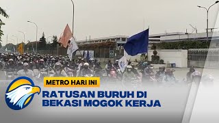 Tuntut Kenaikan Upah 13 Buruh di Bekasi Mogok Kerja [upl. by Punke]