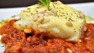 Bacalao con Tomate y Muselina de Ajo Receta Muy Fácil [upl. by Kcim]