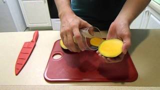 How to Peel a Mango in Under 10 Seconds [upl. by Hercule]