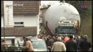 Transport biertanks Alfa urenlang vast in Thull [upl. by Aralomo]