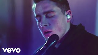 Dermot Kennedy  A closeness live [upl. by Emmie202]