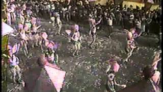 Mangueira 1982 DESFILE COMPLETO [upl. by Harolda790]