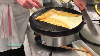 Crêpes bretonnes  technique de cuisson et dressage [upl. by Irene]