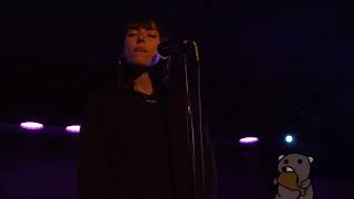 Sasha Sloan  Fall live  Mercury Lounge 12618 [upl. by Thgiwd]