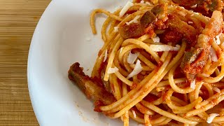 AMATRICIANA RICETTA ORIGINALE con GUANCIALE fatto in casa 😋Spaghetti allAmatriciana senza cipolla [upl. by Ailema]