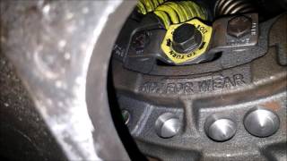 Clutch Adjustment on a semi truck Eaton Fuller [upl. by Eloccin]