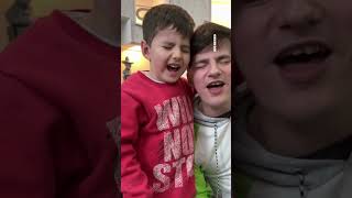 🥰 ¡Una ternura El gesto del hijo de Nahuel Pennisi al cantar con su papá [upl. by Haeckel]