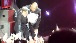 LUIS MIGUEL reta a duelo aUN SAXOFON Argentina 2012 [upl. by Culosio960]